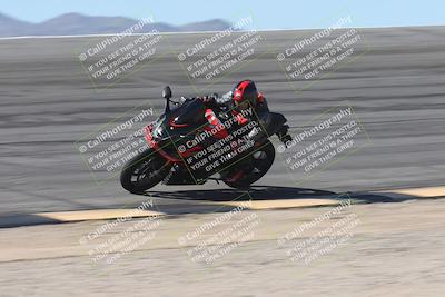 media/Oct-13-2025-Moto Forza (Mon) [[a66d839500]]/3-B Group/Session 2 (Bowl)/